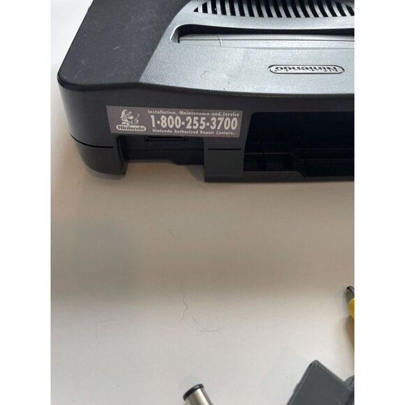 Vintage Nintendo 64 Console Bundle 1996 – Authentic Black Home Gaming System - Picture 8 of 16